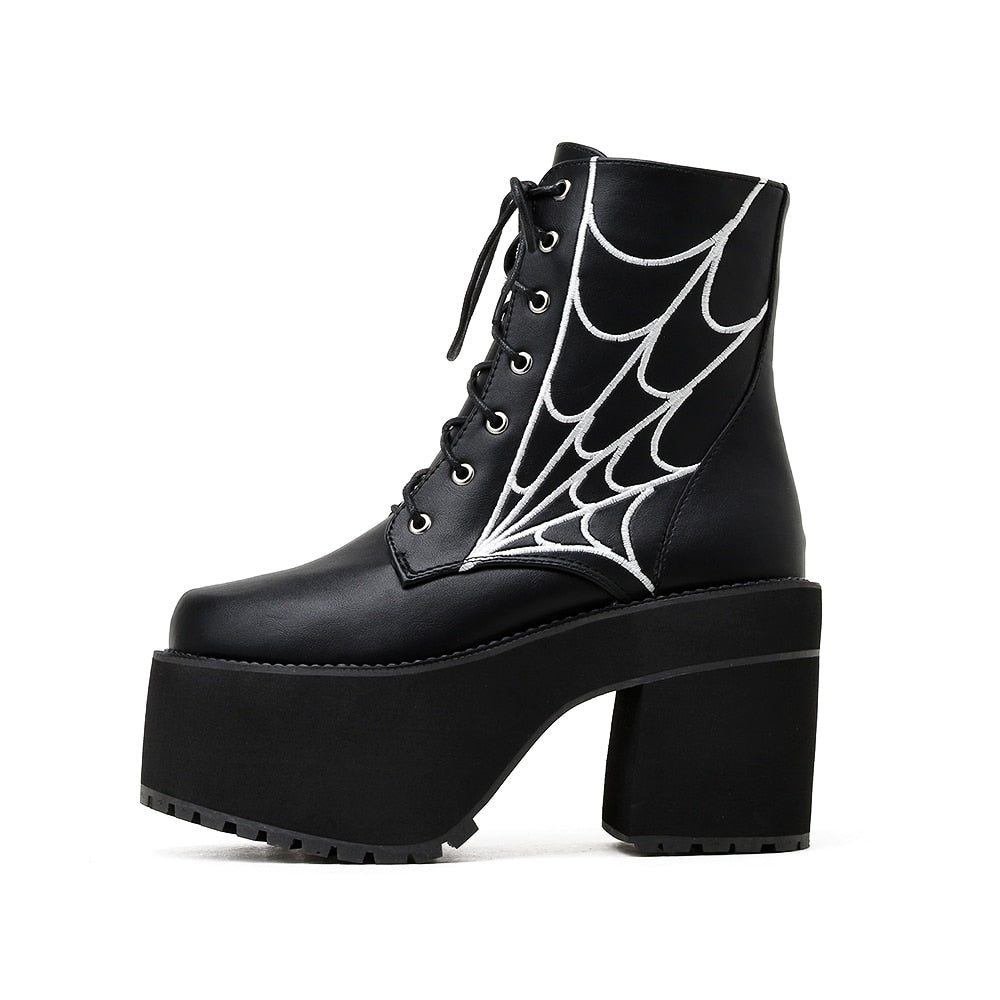 Arachnid Trap Boots